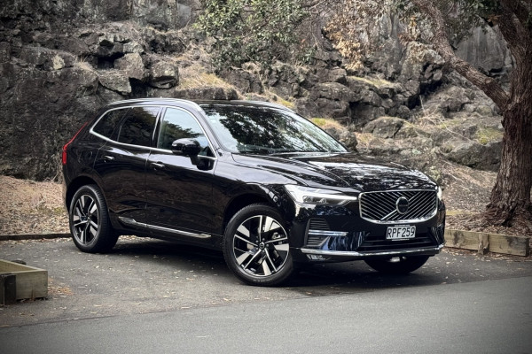 2026 Volvo XC60 UZ Plus B5 SUV Image 1
