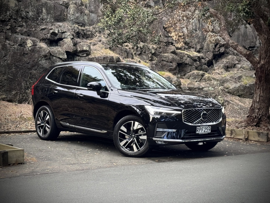 2026 Volvo XC60 UZ Plus B5 SUV Image 1