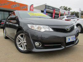 Toyota Camry R ASV50R Atara