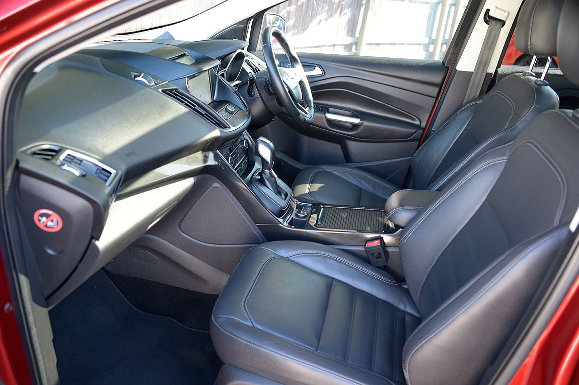 2016 Ford Escape ZG TITANIUM SUV Image 16
