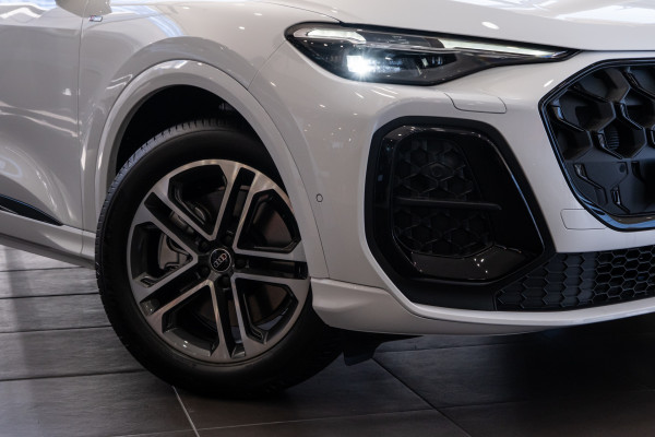 2025 Audi Q5 GU TDI 150kW Sport SUV image 5