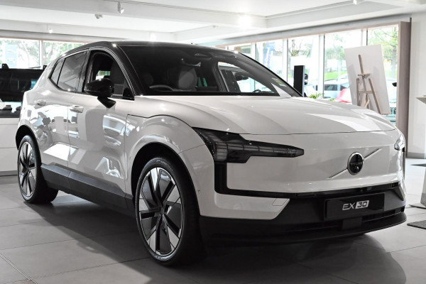 2025 Volvo EX30  Twin Motor Performance Ultra SUV