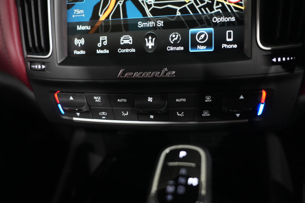 2020 Maserati Levante SUV image 19