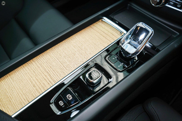 2026 Volvo XC60 UZ Plus B5 Bright SUV Image 14