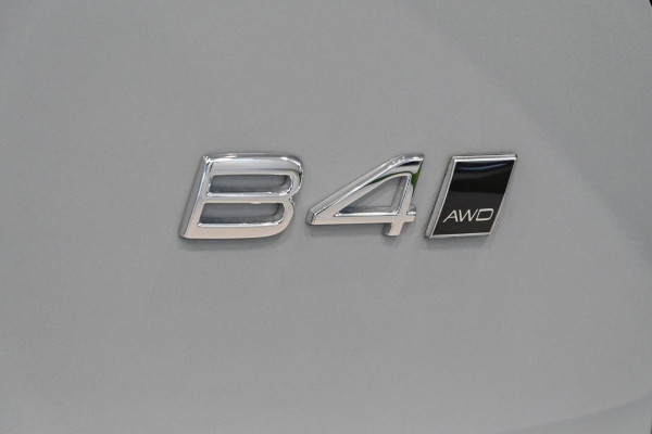 2025 MY26 Volvo XC40 XZ Ultra B4 Bright SUV Image 10