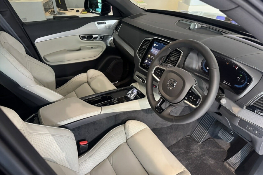 2024 MY25 Volvo XC90 L Series Ultra T8 Plug-In Hybrid SUV Image 12