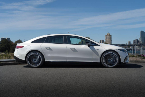 2022 Mercedes-Benz Eqs 53 4matic+ Sedan Image 5