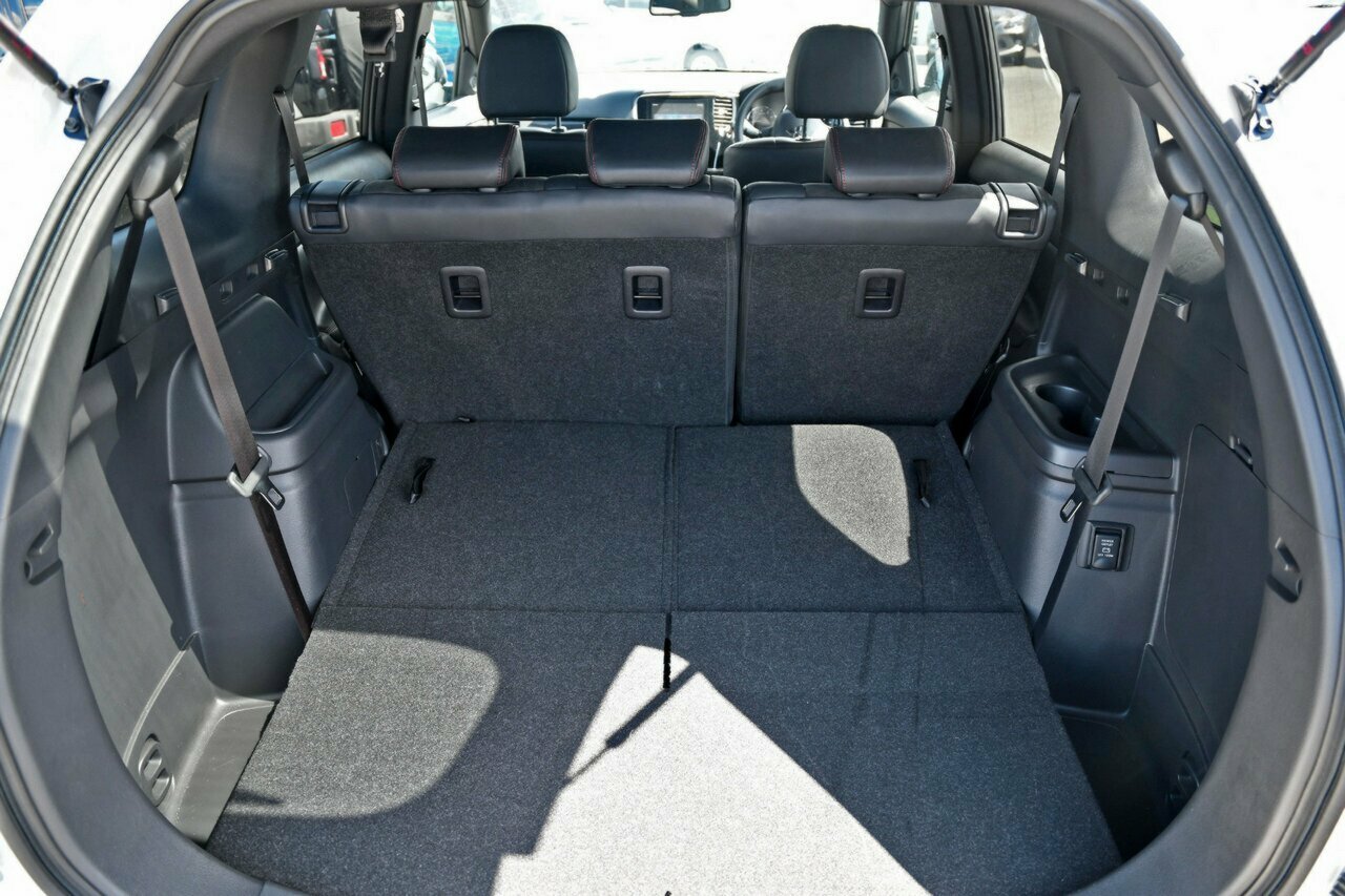 2019 MY20 Mitsubishi Outlander ZL MY20 Black Edition 2WD SUV Image 14