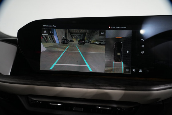 2025 Audi Q5 FY 55 TFSI e S Line SUV Image 25