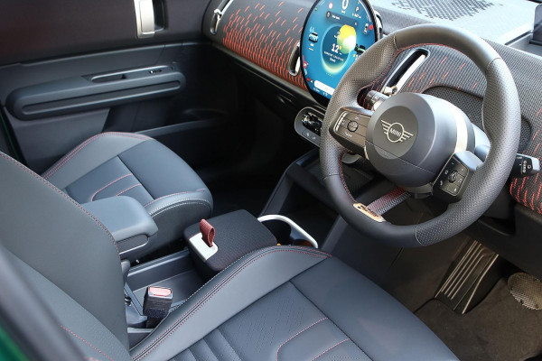 2026 MINI Countryman U25 S Favoured SUV image 6