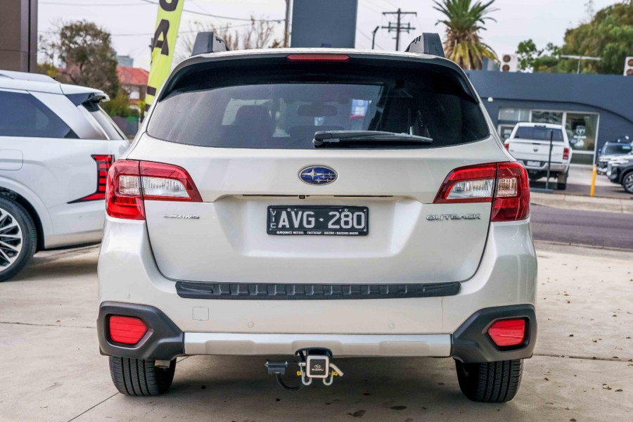 2018 Subaru Outback 5GEN 2.5i Premium Wagon Image 4
