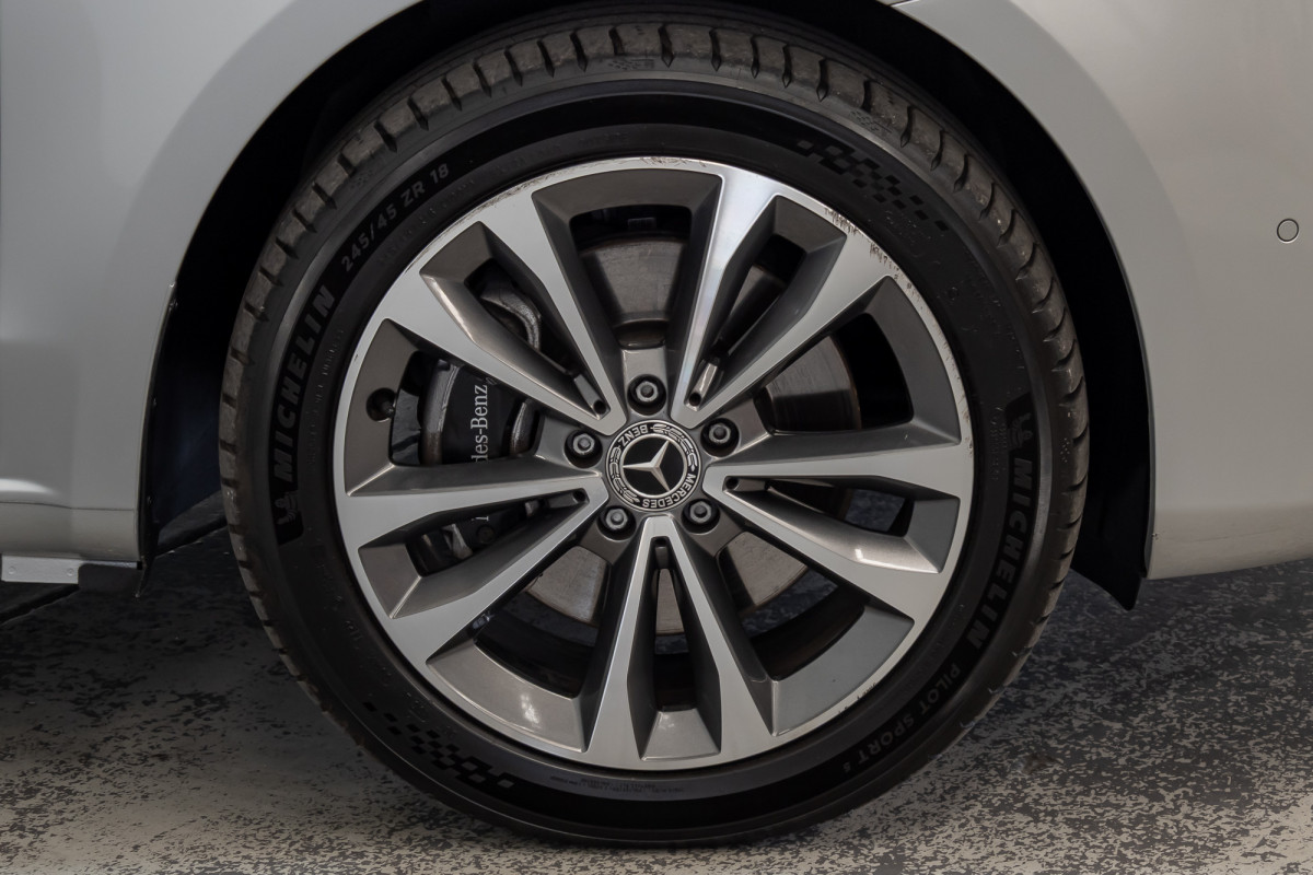 2021 Mercedes-Benz V 250 D Avantgarde Mwb SUV Image 6