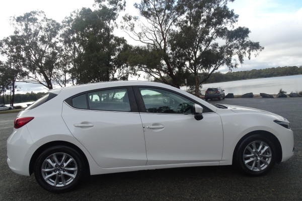 2018 Mazda 3 BN Series Maxx Sport Hatch Image 2