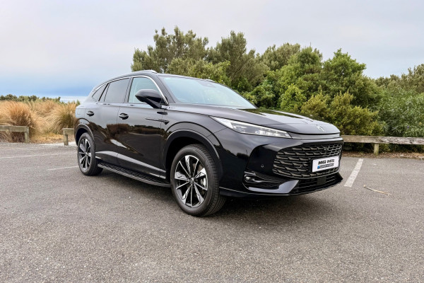2026 MY25 MG HS AS33 Super Hybrid Essence SUV