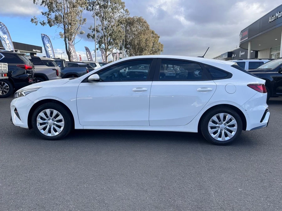 2024 Kia Cerato BD S Hatch Image 6