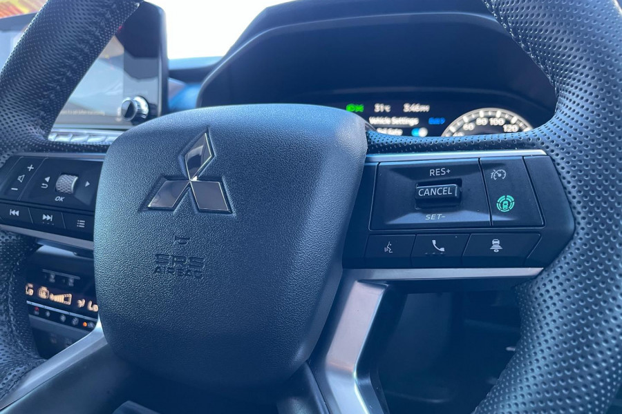 2022 MY23 Mitsubishi Outlander ZM Exceed SUV Image 31