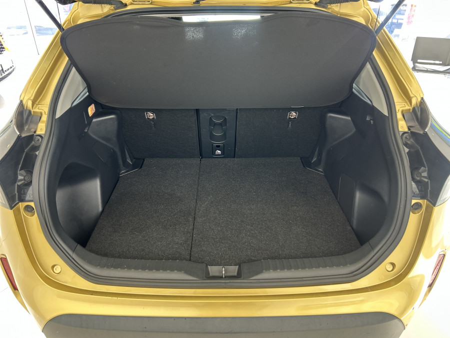 2021 Toyota Yaris Cross MXPB10R GX SUV Image 21