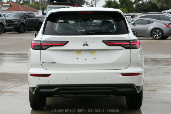 2026 MY25 Mitsubishi Outlander ZM ES SUV Image 14