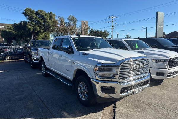 2021 MY22 Ram 2500 DJ Laramie Ute Image 2