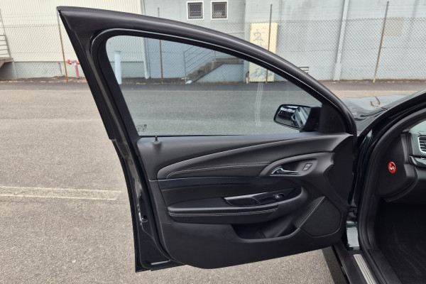 2017 MY16 Holden Commodore VF Series II SV6 Sedan Image 22