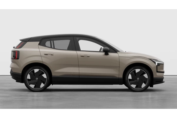 2026 Volvo EX30  Single Motor Extended Range Ultra SUV Image 5