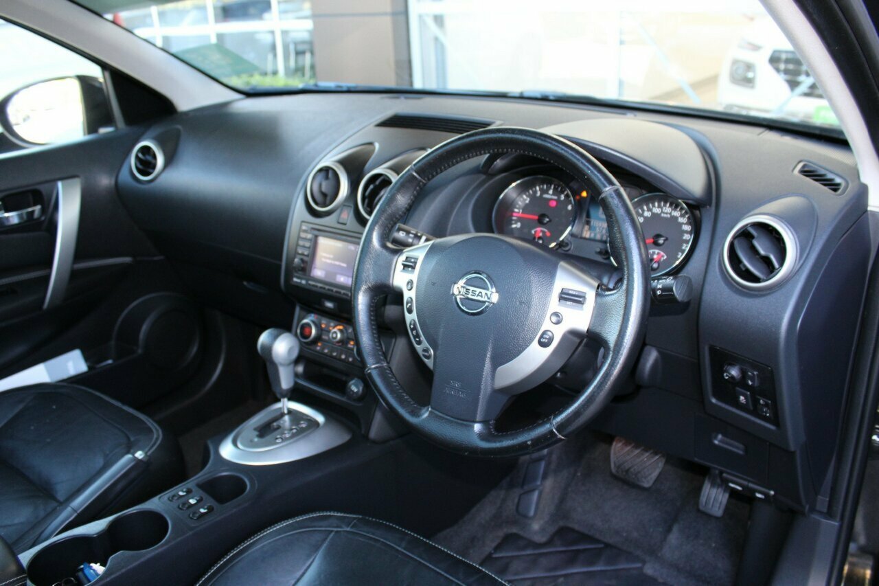 2012 Nissan Dualis J10W Series 3 MY12 Ti-L Hatch X-tronic 2WD Hatchback Image 26