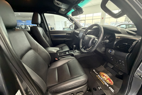 2024 Toyota HiLux GUN126R Rogue 48V Ute Image 10