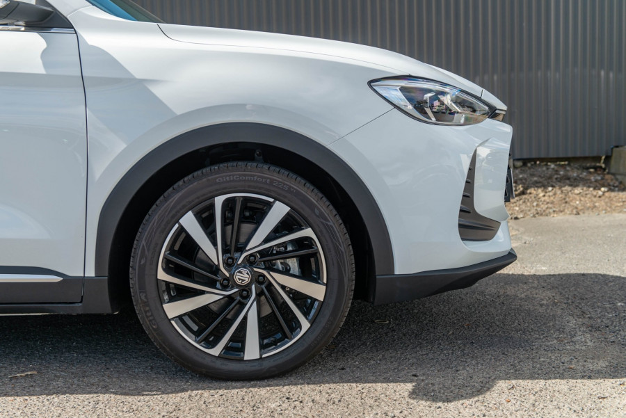 2026 MG ZS ZS32 Essence SUV Image 7