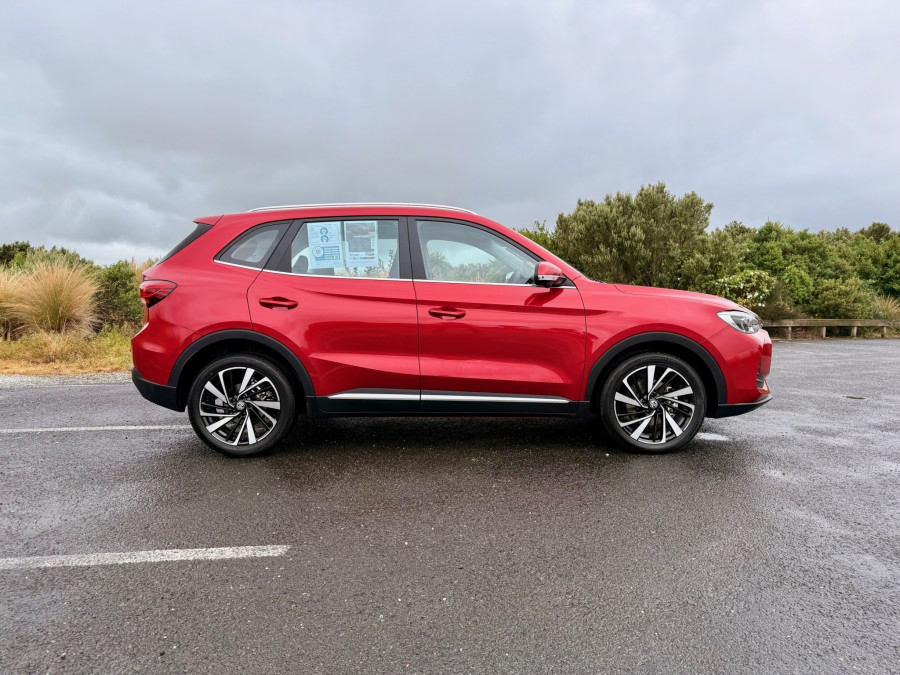 2026 MG ZS ZS32 Essence SUV Image 2
