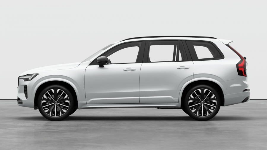 2026 Volvo XC90 L Series Ultra B5 Dark SUV Image 2