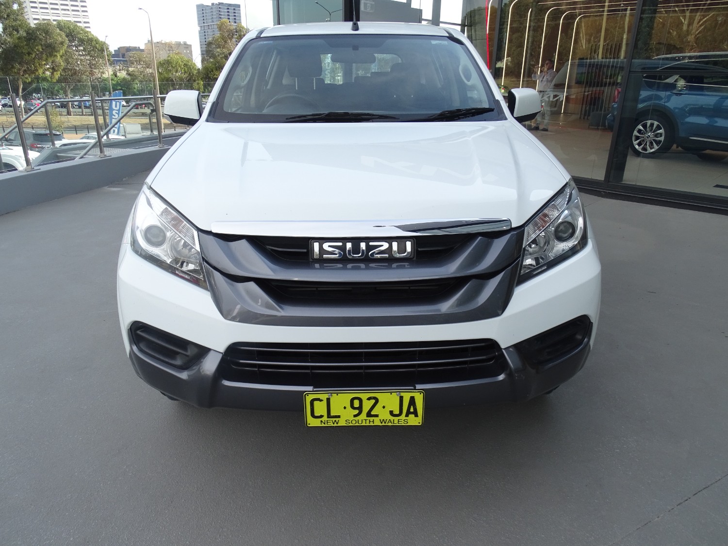 2015 Isuzu MU-X LS-M Wagon Image 26