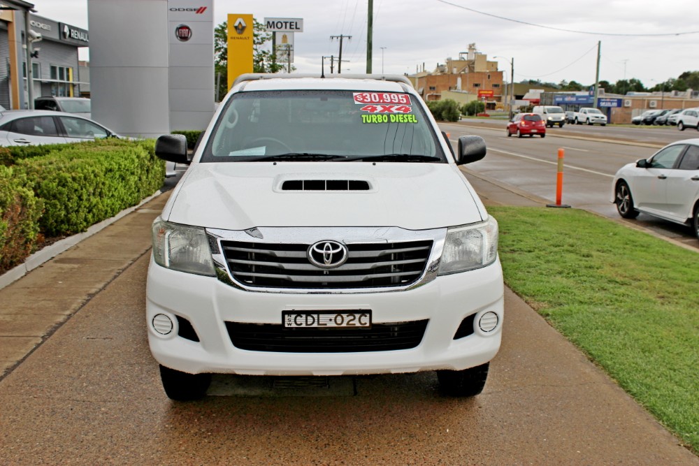 2011 MY10 Toyota HiLux KUN26R  SR Cab Chassis Image 3