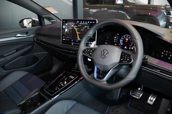 2026 MY25 Volkswagen Golf 8.5 R Hatch Image 6