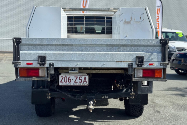 2020 Toyota HiLux  SR Dual Cab Cab Chassis Image 5