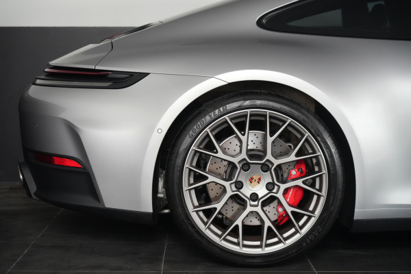 2025 Porsche 911 992.2 Carrera S Coupe Image 25