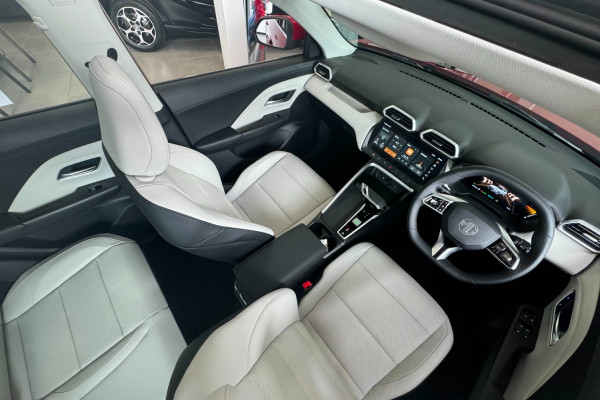 2026 MY26.5 MG ZS ZS32 Essence Turbo SUV Image 4