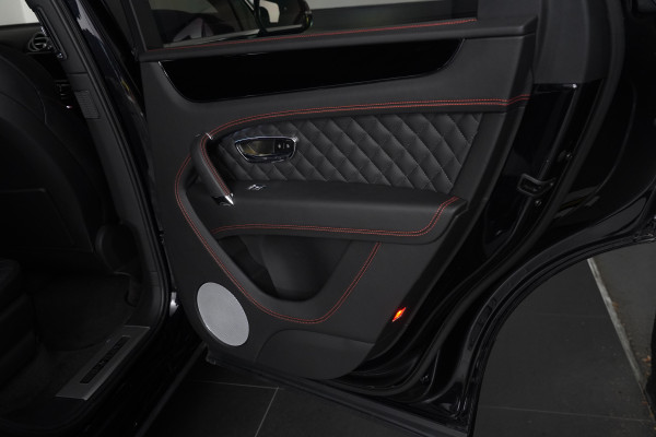 2018 Bentley Bentayga W12 Seven Seat SUV Image 51