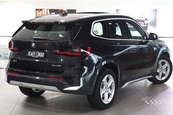 2026 BMW X1 U11 sDrive18i SUV image 3