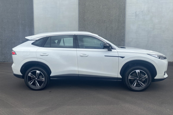 2025 MG HS AS33 Vibe SUV Image 2