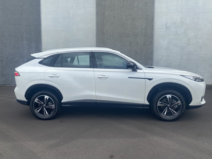 2025 MG HS AS33 Vibe SUV Image 2