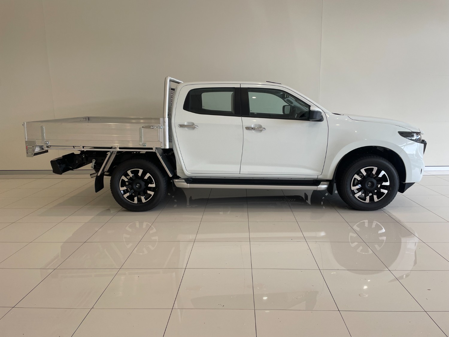 2024 Mazda BT-50 TF XTR Cab Chassis Image 4