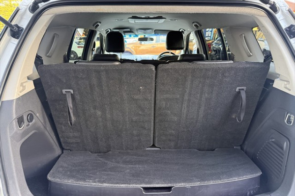 2015 Isuzu MU-X LS-T SUV Image 14