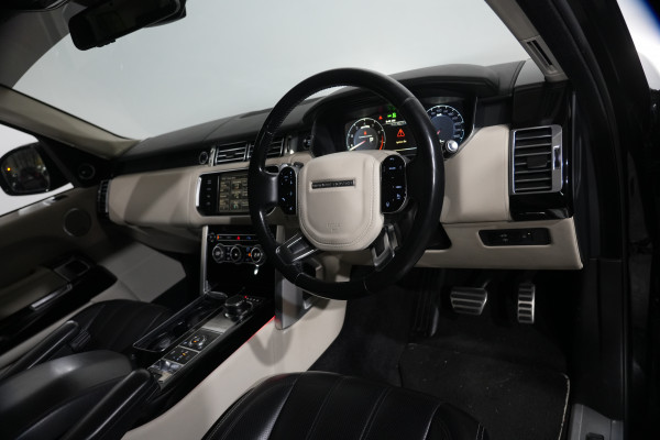 2014 Land Rover Range Rover Autobiography SUV Image 12