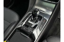 2022 MG HS PHEV Essence Wagon