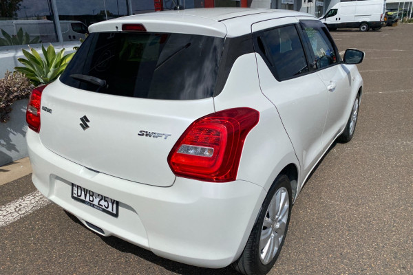 2017 Suzuki Swift AZ GL Navigator Hatch