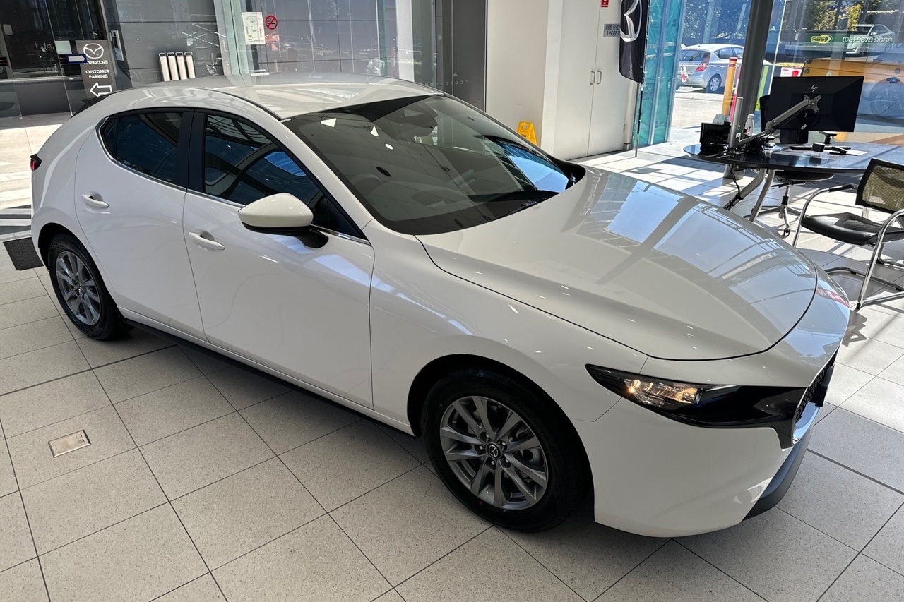 2024 Mazda 3 BP Series G20 Pure Vision Technology Hatch Image 11