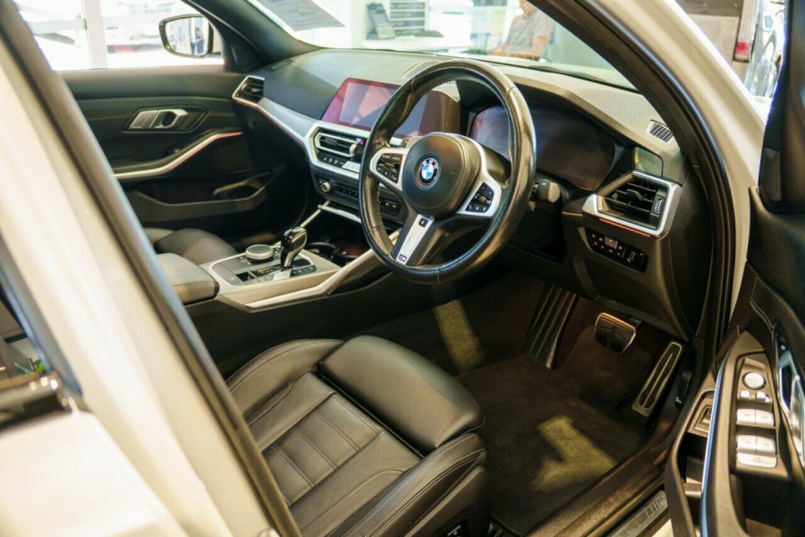 2022 BMW 3 Series G20 320i M Sport Sedan Image 15