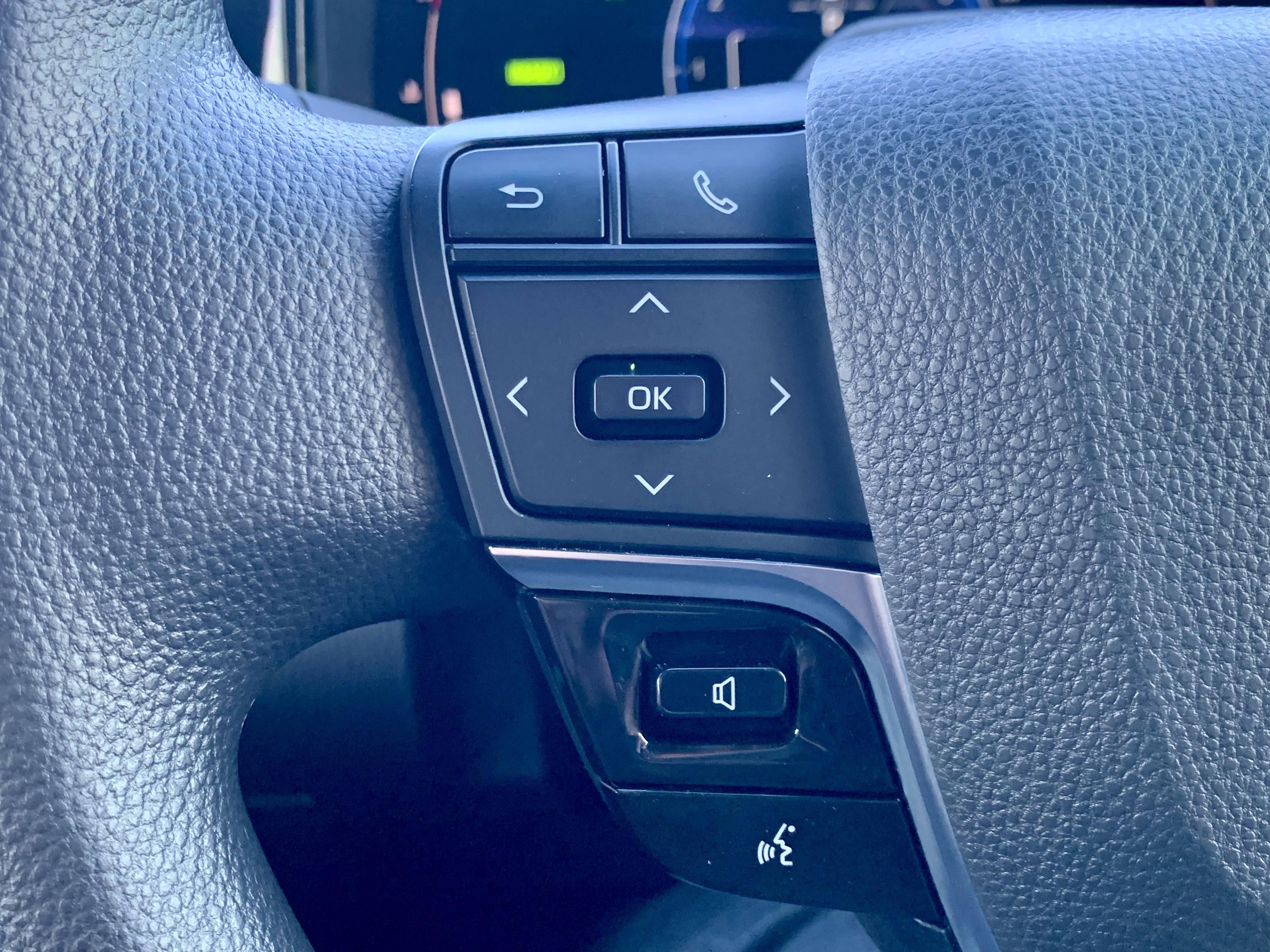 2024 Toyota Camry AXVH80R Ascent Sedan