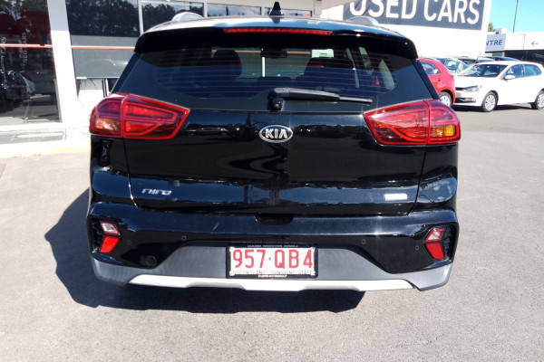 2021 Kia Niro DE Hybrid Sport SUV Image 11