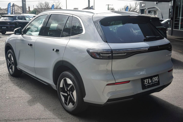 2026 MY27 Geely EX5 E245 Complete Extended Range SUV Image 4